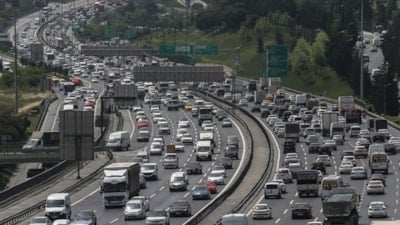 İçişleri Bakanlığı'ndan APP plaka kullanıcılarına geçiş süreci: 1 Nisan'a kadar ceza yok