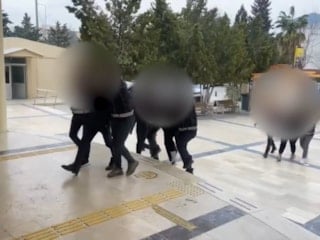 Şanlıurfa'da özel harekat polisi kıyafetiyle baskın yapan 3 şüpheli tutuklandı