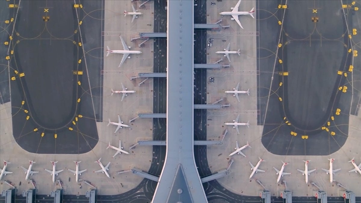 Türkiye'nin havaalanları ocak-şubat döneminde 32,9 milyon yolcuyu karşıladı