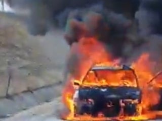 Afyonkarahisar'da bir kişinin yeni aldığı otomobil alevlere teslim oldu