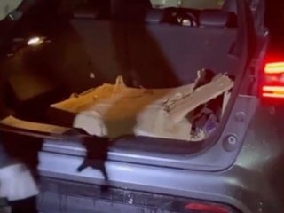 İstanbul'dan Sakarya'ya uyuşturucu getiren şüpheliyi polis kovalamacayla yakaladı