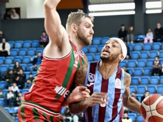 Trabzonspor, Karşıyaka'yı mağlup etti