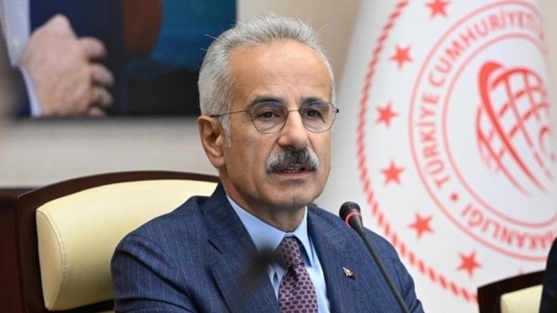 Abdulkadir Uraloğlu: Orta Doğu'daki yolcuların tahliyesi Umman üzerinden gerçekleştiriliyor