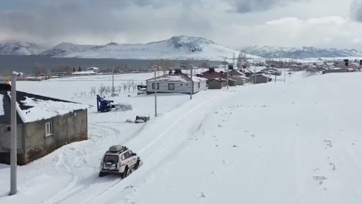 Bitlis'te hasta kadın için seferber olundu