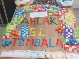 Sakarya'da taraftar derneği görünümlü kahvehaneye kumar baskını