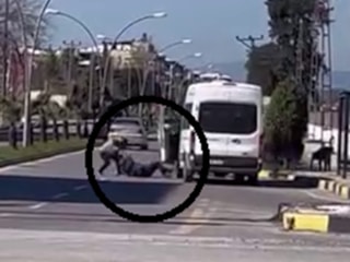 Hatay'da trafikte dehşet anları kamerada