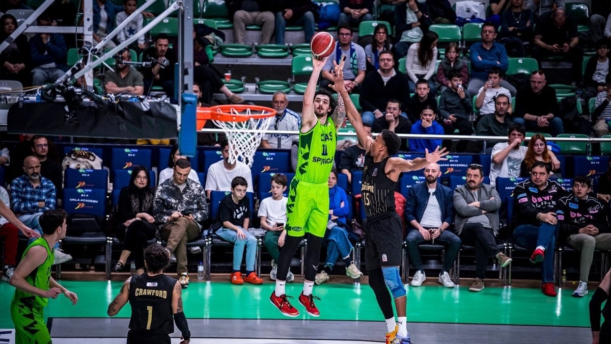 Erokspor, TOFAŞ'ı mağlup etti