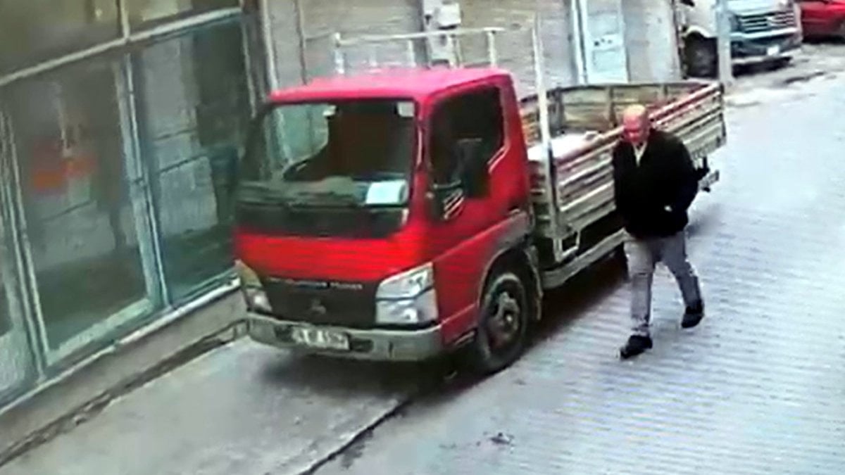 Tekirdağ'da sokak ortasında 3 çocuk tarafından darbedildi