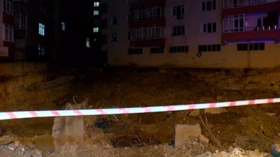 İstanbul Bahçelievler'de çökme riski oluşan bina boşaltıldı