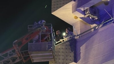 Hatay'da yangında mahsur kalan 30 kişi kurtarıldı