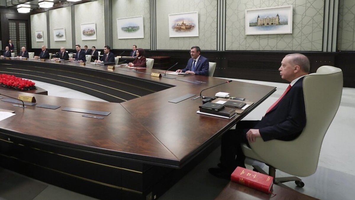 Kabine toplanıyor: Ana gündem maddesi Orta Doğu'daki savaş olacak