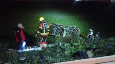 Balıkesir'de şarampole devrilen otomobildeki 1 kişi öldü