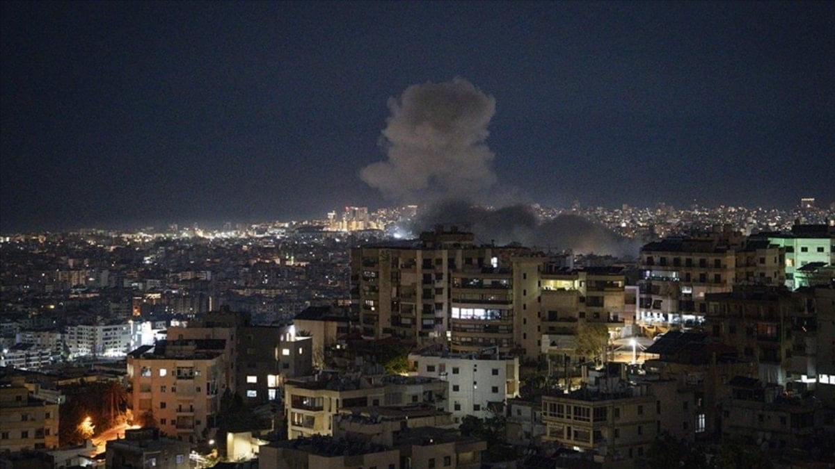 Lübnan'ın başkenti Beyrut'ta patlama sesleri