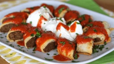 Yufkası ve kıyması olan denesin: Evde pratik beyti kebabı tarifi