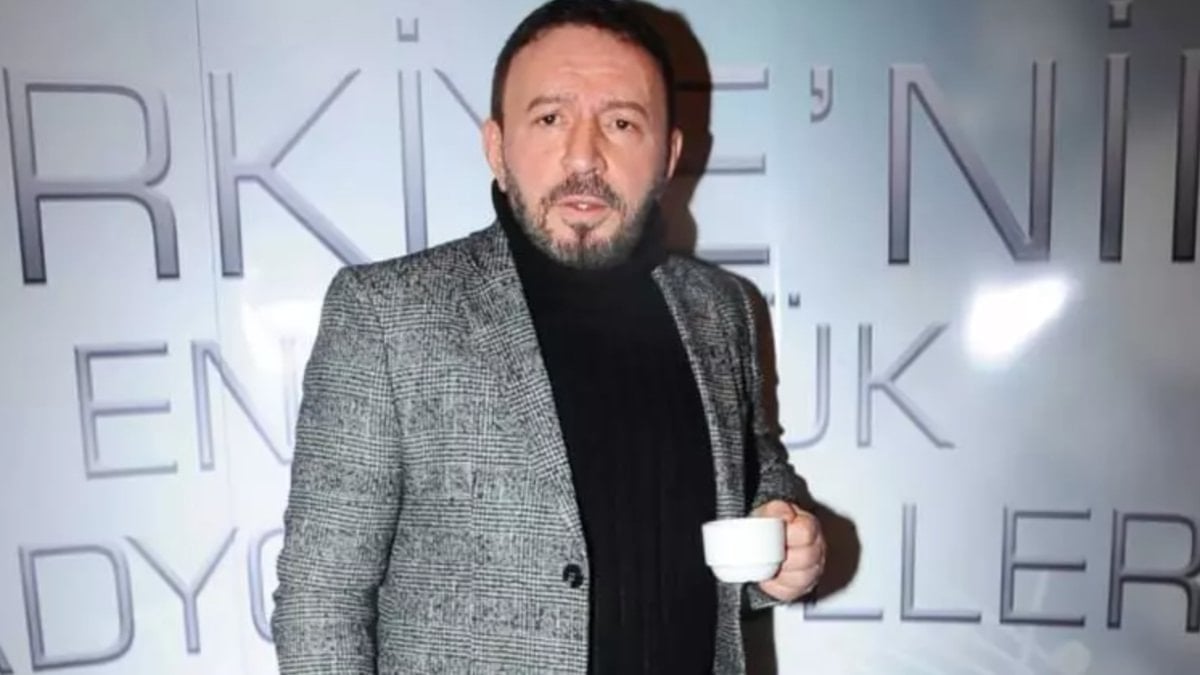 Şarkıcı Mustafa Topaloğlu'nu kızdırdılar! Sahneyi terk etti