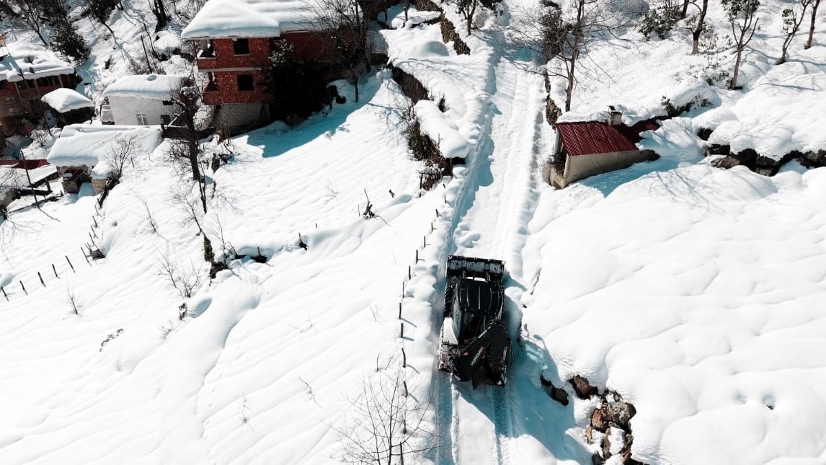 Giresun’un yüksek kesimlerinde karla mücadele