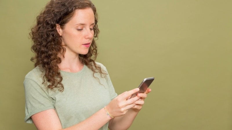 Mesajı görüp cevap vermek her zaman görmezden gelmek değil