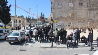 Şanlıurfa'da APP plakası olan araç sahipleri uzun kuyruklar oluşturdu