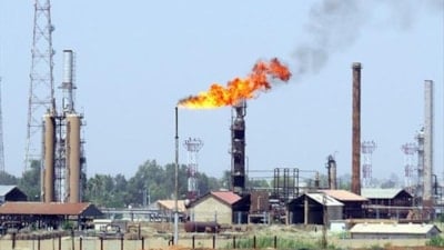 Çin'de akaryakıt fiyatlarına ton başına 100 dolar zam geldi