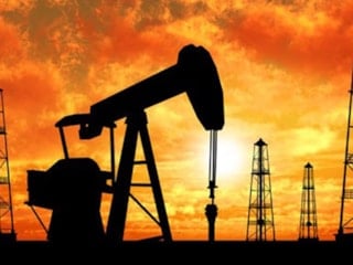 Petrol fiyatları 100 dolar seviyesine geriledi