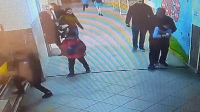 Malatya'da Heimlich ile boğazına şeker kaçan öğrencisini kurtardı