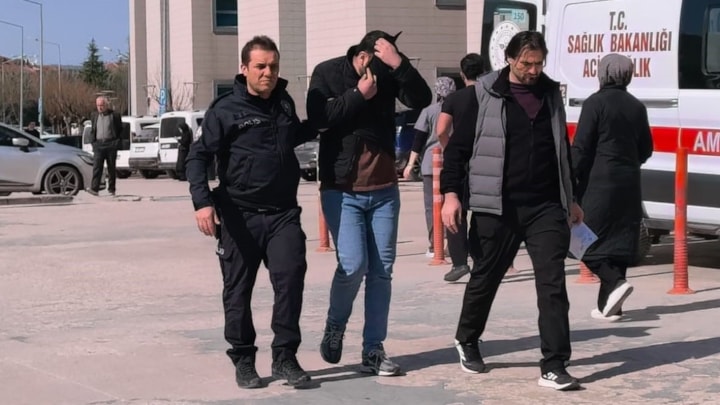 Bursa'da el freni çekilmeyen aracın çarptığı çocuk öldü: 1 tutuklama