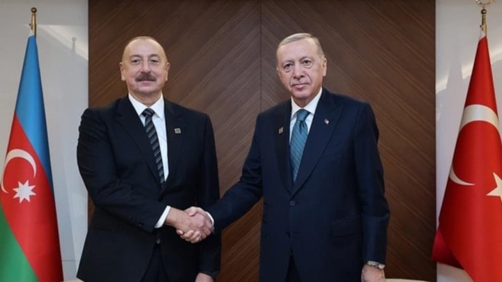 Cumhurbaşkanı Erdoğan Azerbaycan Cumhurbaşkanı Aliyev ile görüştü