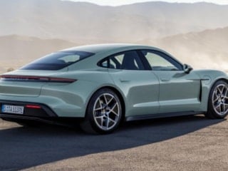 Porsche, elektrikli Taycan ile içten yanmalı Panamera modellerini birleştirecek