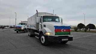 Azerbaycan’dan İran’a insani yardım