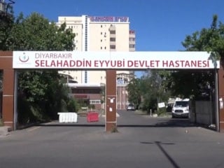 Diyarbakır'da Yunus  ekibine çarpan kaçak sürücüye 329 bin 746 TLceza ceza!