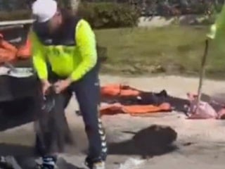 CHP'li Buca Belediyesi'nin onarmadığı yollar için jandarma devrede