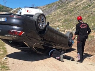 Kahramanmaraş’ta otomobil uçuruma yuvarlandı: Sürücüyü itfaiye kurtardı