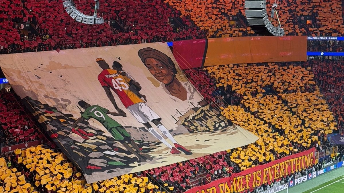 Galatasaray taraftarından Victor Osimhen'e özel koreografi