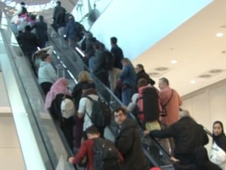 Savaş sonrası Katar'da mahsur kalan Türk vatandaşları Türkiye'ye döndü