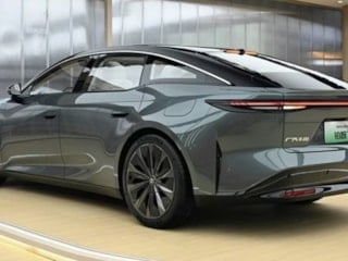 Tesla Model S rakibi Toyota bZ7 Çin'de satışa çıktı