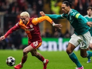 İngiliz basınının gündeminde Galatasaray var: Liverpool şans eseri hezimetten kurtuldu