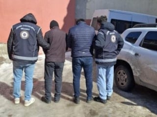 Kars’ta göçmen kaçakçılığı operasyonu