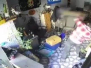 Beylikdüzü’nde mal sahibinden emlakçı dükkanına zarar