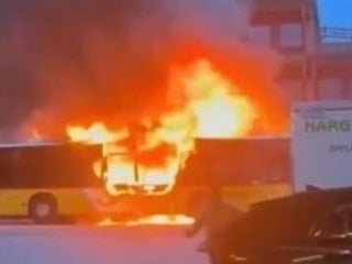 İsviçre’de otobüs yangını: 6 ölü