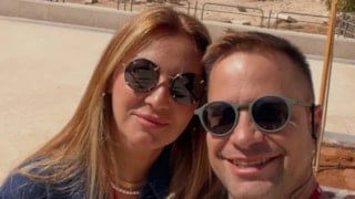 Pınar Altuğ ve Yağmur Atacan'dan romantik video geldi! Eşini öpücüklere boğdu