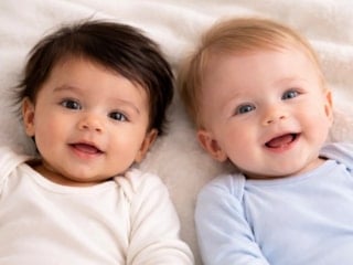 Uzmanlara göre esmer doğan bebeklerin saçları zamanla açılabilir