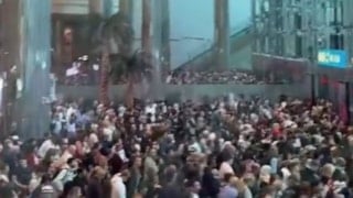 Dubai'den kaçış sürüyor: Plajlar boş kaldı