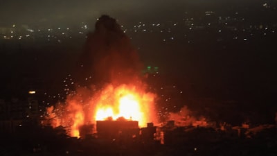 İsrail'den Beyrut'a yeni hava saldırısı