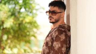 Kafasına 7 dikiş atılmıştı! Şarkıcı Semicenk’ten haber var