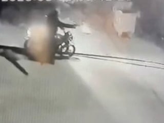 Hatay’da bir evin kurşunlanma anı kamerada