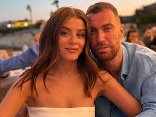 Londra'da aşk! Oğulcan Engin ve İlayda Alişan'dan romantik poz geldi