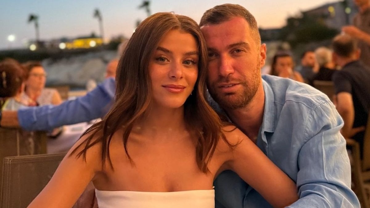 Londra'da aşk! Oğulcan Engin ve İlayda Alişan'dan romantik poz geldi