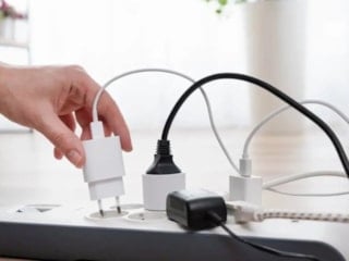 Kapalıyken bile elektrik harcıyor: İşte faturayı kabartan 6 ev aleti