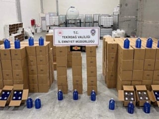 Tekirdağ’da 18 tona yakın etil alkol ele geçirildi