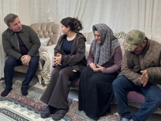 Erzincan Valisi Aydoğdu gözyaşlarını tutamadı: Vallahi sen cennetliksin